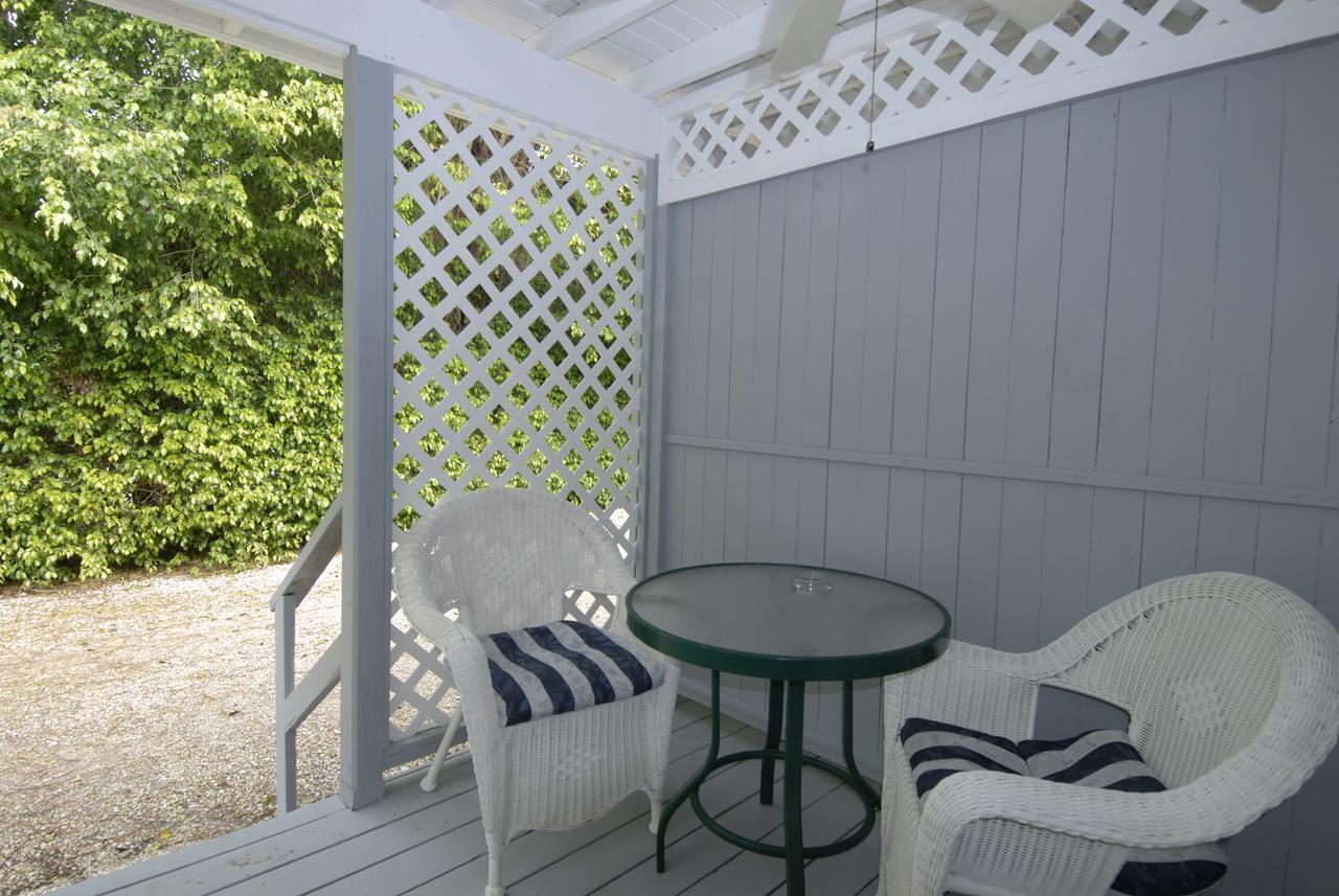 Seahorse Cottages - Adults Only Sanibel Exterior photo