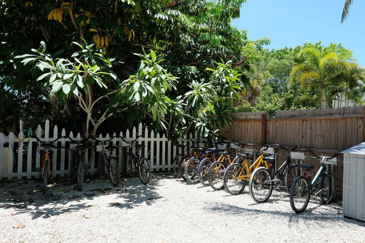 Seahorse Cottages - Adults Only Sanibel Exterior photo