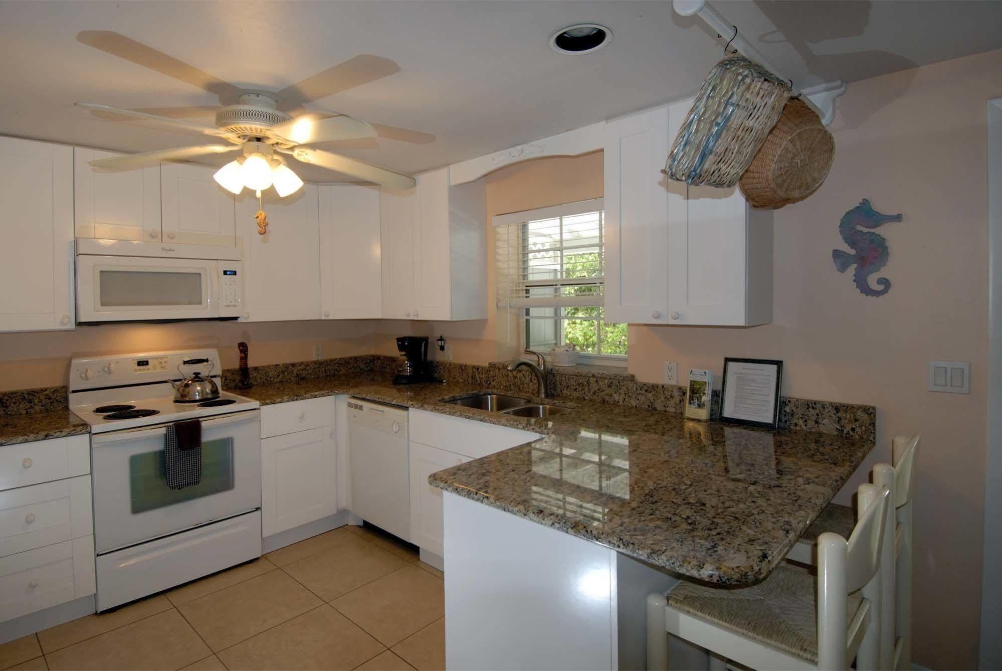 Seahorse Cottages - Adults Only Sanibel Exterior photo