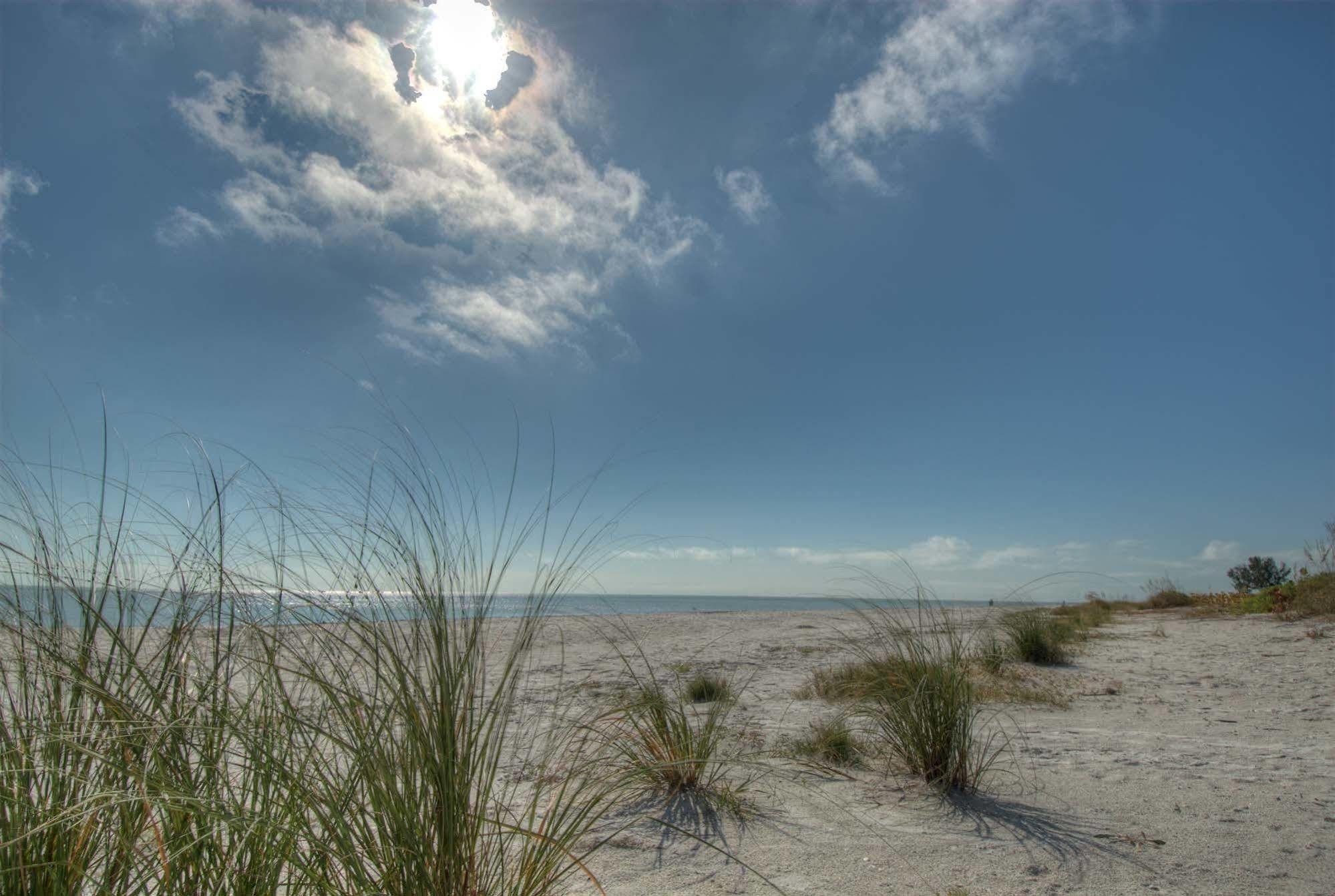 Seahorse Cottages - Adults Only Sanibel Exterior photo