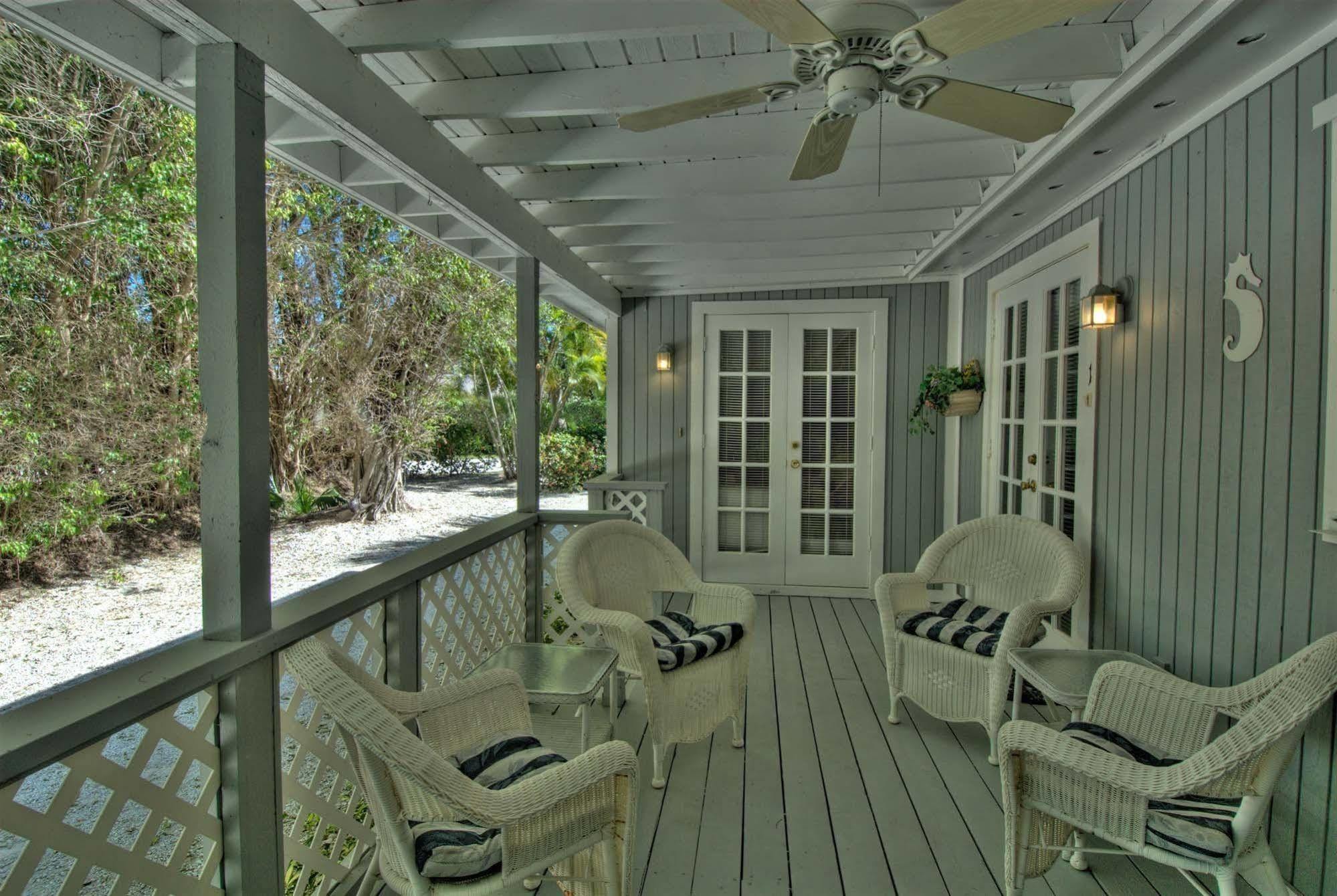 Seahorse Cottages - Adults Only Sanibel Exterior photo